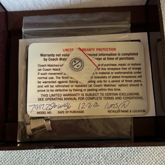 EUC Coach Silver Signature Link Stainless Steel Band Watch - Picture 11 of 16